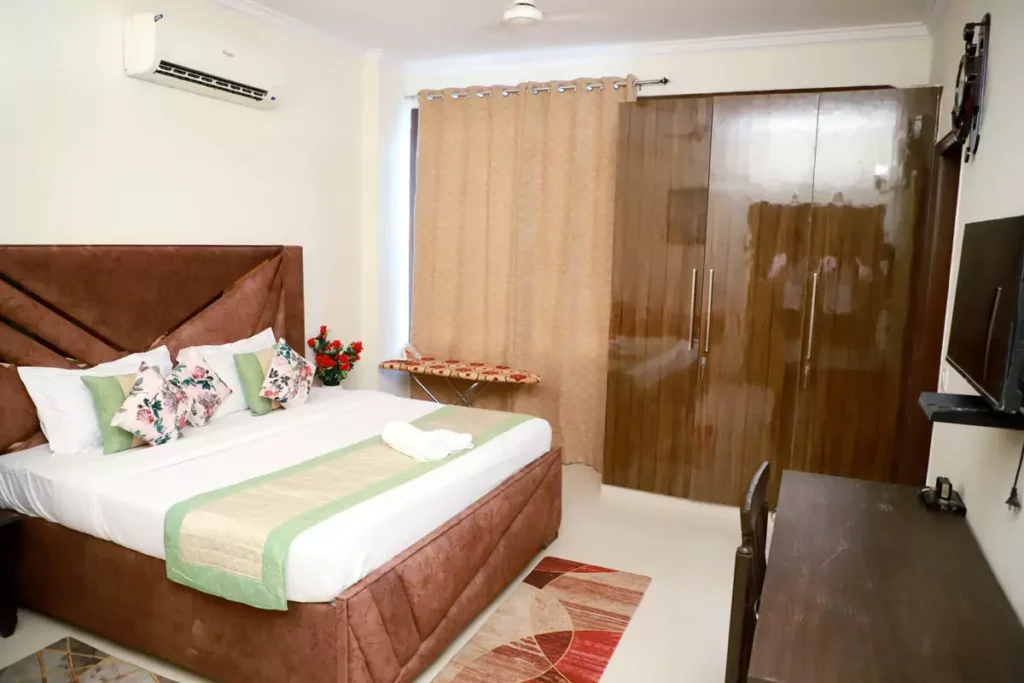 service apartments in Delhi