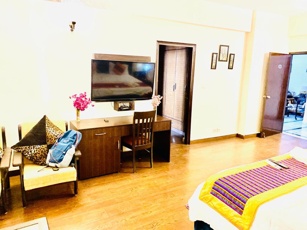 Boys PG in Sushant Lok Gurgaon