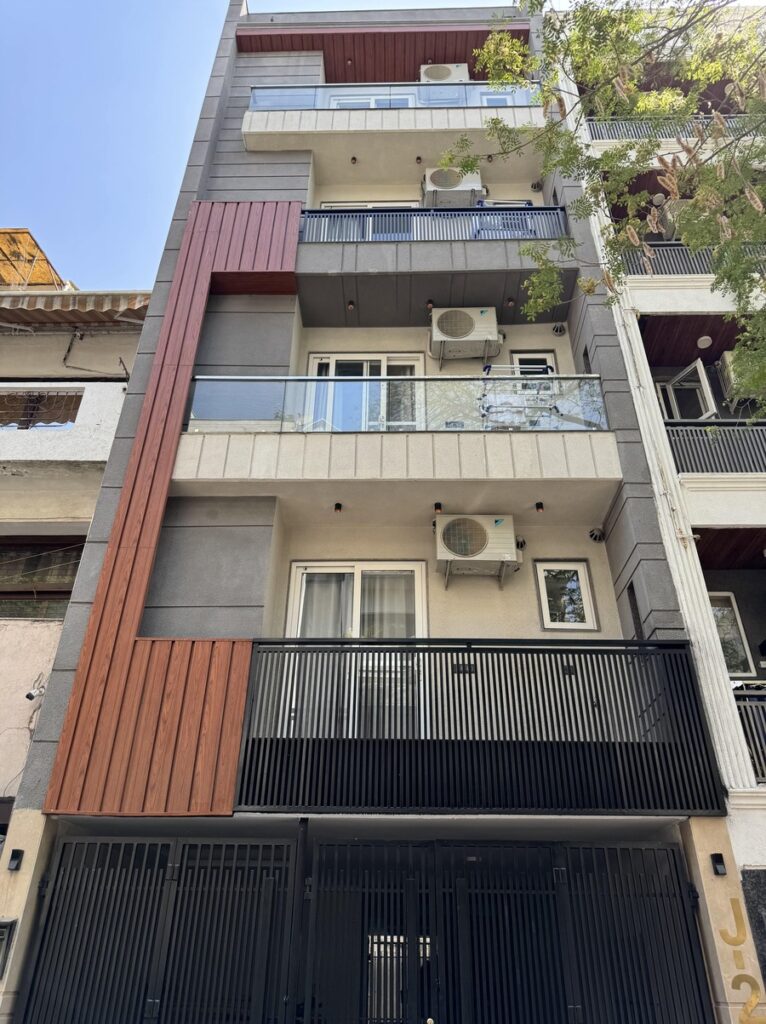 Service Apartment in Saket Facade