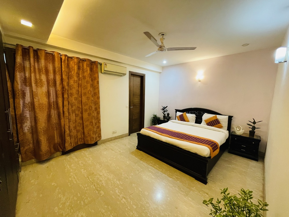 Service Apartment in Saket J Block for Rent