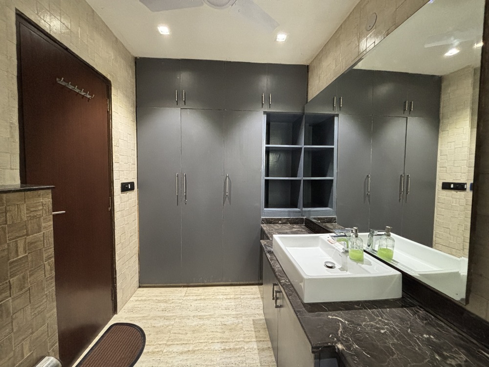 Service Apartment in South Delhi Saket