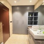 Service Apartment Washroom