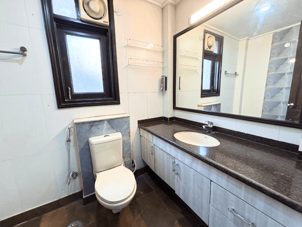 Service Apartment in Saket Clean Washroom