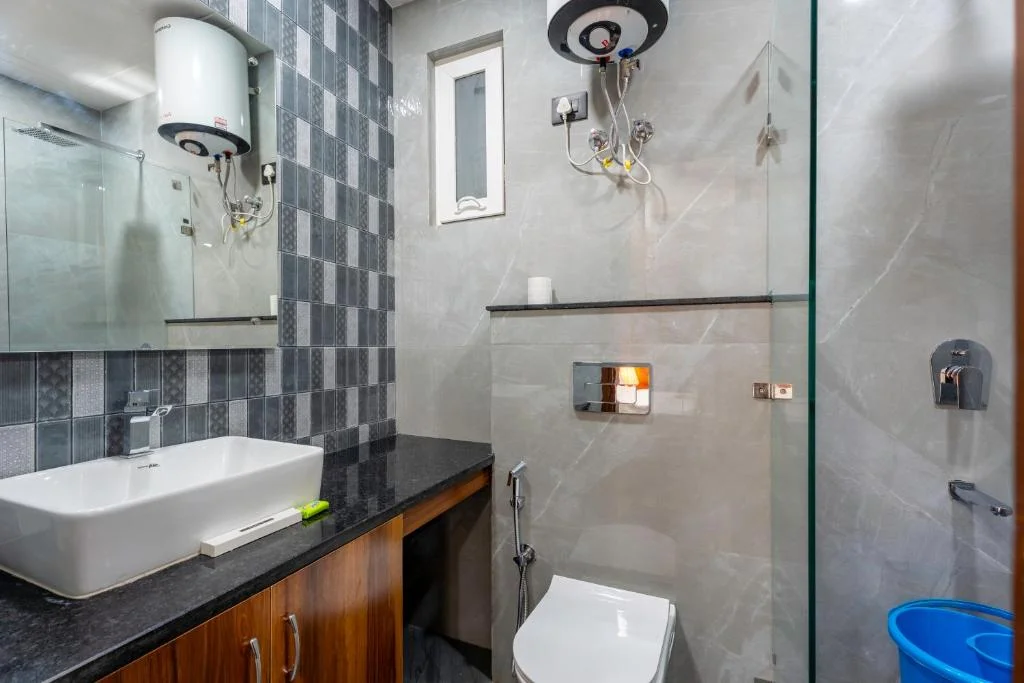 3BHK J-267, Saket
