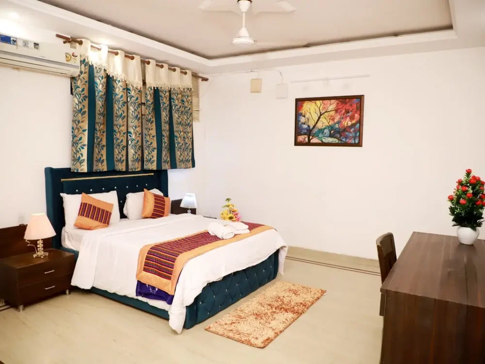 Service Apartment in Delhi