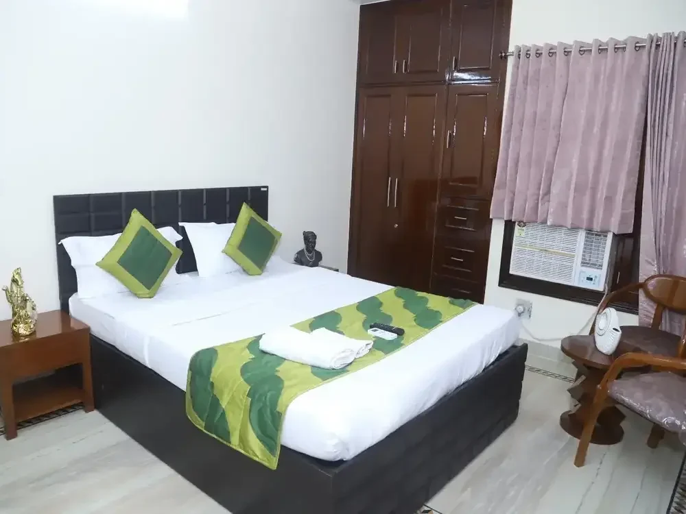 serviced apartments in Sarita Vi